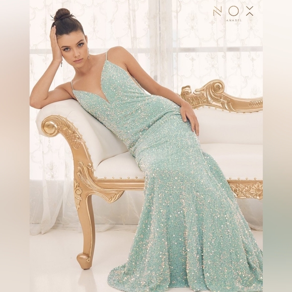 Gold,pink,red,green,sequin fitted long open back dress - Picture 6 of 11